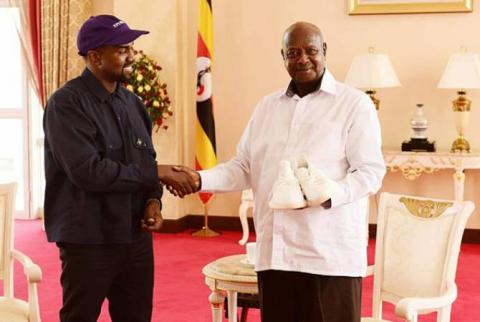 Канье Уэст подарил президенту Уганды кроссовки и получил угандийское имя