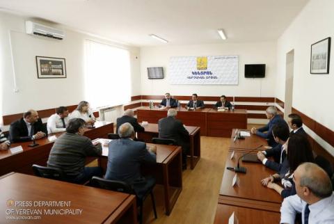 Երևանի քաղաքապետ Հայկ Մարությանը Կենտրոն վարչական շրջանի աշխատակազմին է ներկայացրել նորանշանակ ղեկավարին