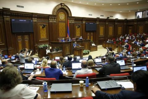 Пашинян не исключил возможность выдвижения своей кандидатуры на втором этапе в ходе процесса роспуска парламента