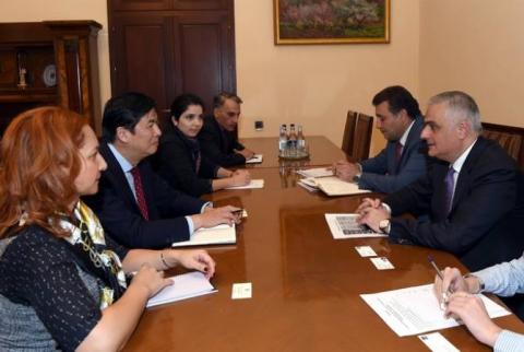 Armenia’s acting deputy PM holds meeting with ADB delegation