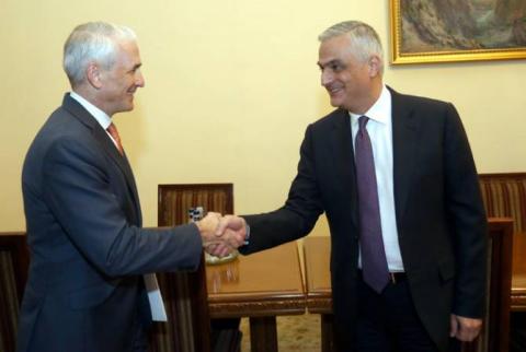 Փոխվարչապետի պաշտոնակատար Մհեր Գրիգորյանն ընդունել է ԱՀԿ պատվիրակությանը