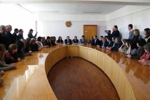 Սուրեն Պապիկյանը ներկայացրել է  Հրազդանի նորընտիր  քաղաքապետ Սևակ Միքայելյանին