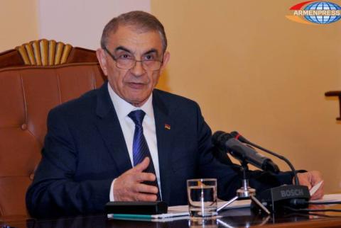 ԱԺ նախագահն առաջարկում է եկամտահարկի նվազեցման շնորհիվ ստացված միջոցների մի մասն ուղղել բժշկական ապահովագրության ստեղծմանը