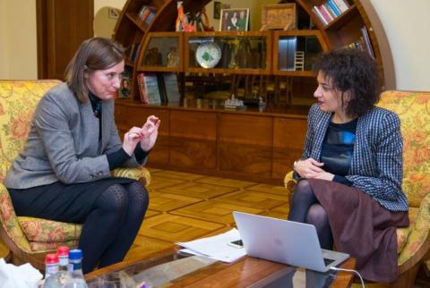 Anna Hakobyan a présenté la mission de la campagne "Femmes pour la paix"  à Karin Marmsoler