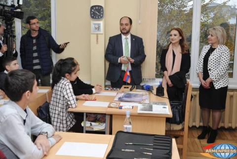 Անհրաժեշտ է, որ բարձր արվեստն ամեն օր մտնի դպրոց. Արայիկ Հարությունյան