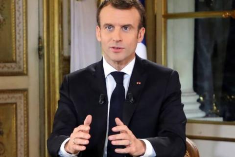 Опрос: большинство французов удовлетворены данными в ходе телеобращения обещаниями Макрона