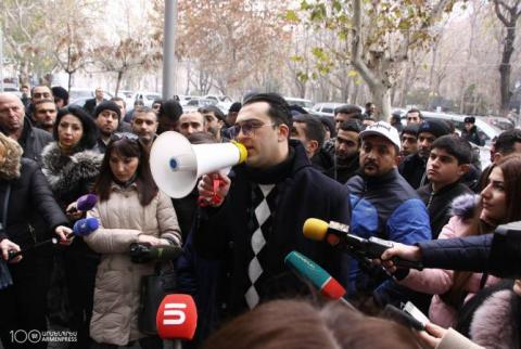 Citizens opposing release of MP Manvel Grigoryan from jail hold protest outside Prosecutor General’s Office