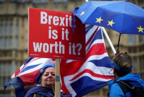 Британский министр: экономика страны останется жизнеспособной после Brexit без сделки
