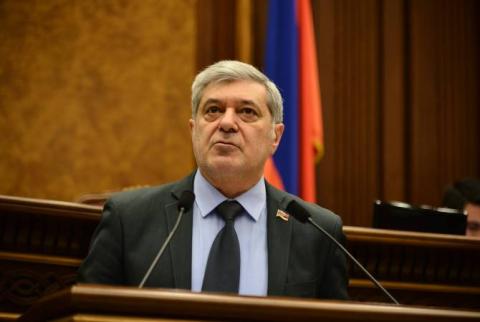 Հովհաննես Իգիթյանի կարծիքով, Հայաստանի արտաքին քաղաքականությունը նույնը մնալով՝ նոր մոտեցումներ է որդեգրել