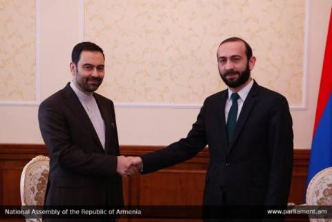 Rencontre entre le Président de l’Assemblée nationale arménienne et l’Ambassadeur de la République islamique d’Iran en Arménie