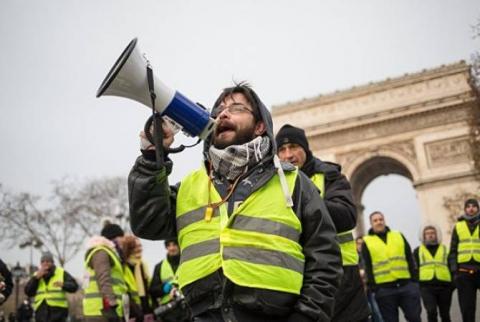 Канцлер Австрии не исключил распространения протестов "желтых жилетов" в Европе