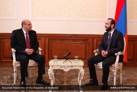 Speaker of Parliament of Armenia holds meeting with Egyptian Ambassador