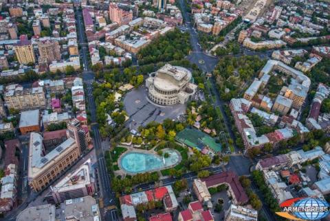 بلدية يريفان ستُنشأ حديقة جديدة بدلاً من المقاهي المحيطة لدار الأوبرا والباليه الوطني 