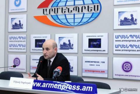 Conférence de presse de Mekhak Apressian, Président de la Fédération arménienne de tourisme