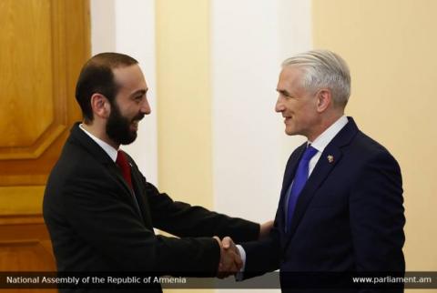 Ararat Mirzoyan et le Coordonnateur résident des Nations Unies en Arménie ont discuté des nouvelles perspectives de coopération