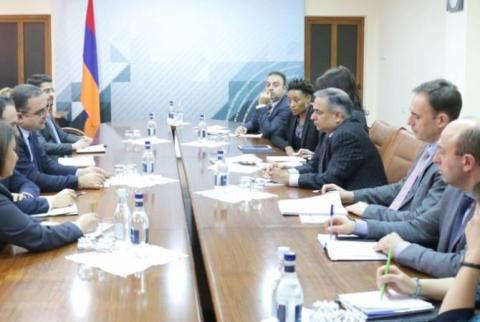 Տիգրան Խաչատրյանն ընդունել է Համաշխարհային բանկի պատվիրակությանը 
