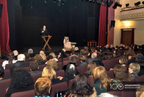 Գրողների միությունում գրական հանդիսությամբ նշեցին Թումանյանի 150 ամյակը