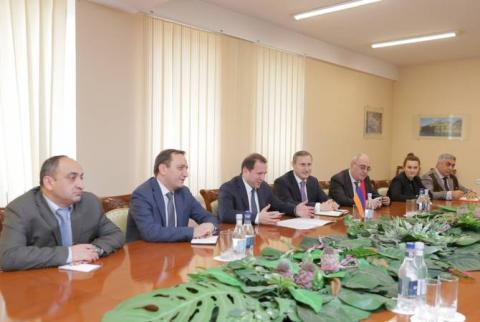Давид Тоноян и Джеймс Аппатурай обсудили вопросы сотрудничества Армения-НАТО