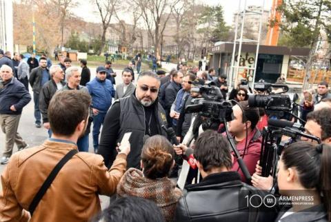 Երևանի քաղաքապետարանը ապամոնտաժում է երեք սրճարան
