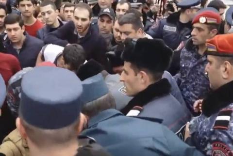 Yerevan police detain 4 demonstrators 