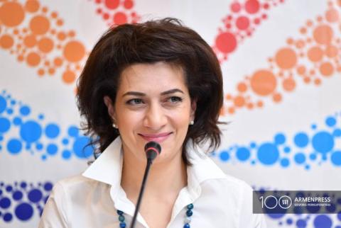 Офис супруги премьер-министра опровергает: Анна Акопян не получила грант от Фонда Сороса