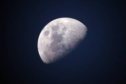 СМИ: Россия и США вместе подготовятся к пилотируемому полёту на Луну