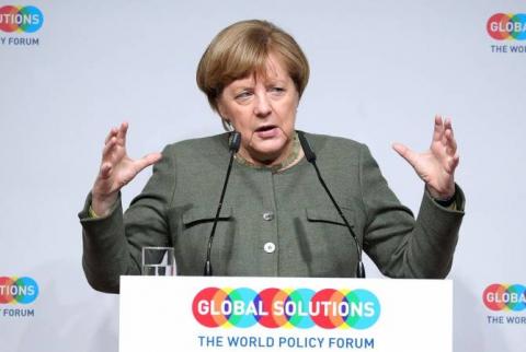 Меркель: ЕС ждет новых предложений по Brexit и постарается реагировать на них адекватно
