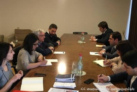 Սուրեն Պապիկյանը ընդունել է Միջազգային հանրապետական ինստիտուտի (IRI) խորհրդատվական խմբին