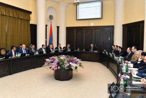 Կան հարցեր, որոնք հրատապ լուծման կարիք ունեն, բայց դա չի նշանակում... չմտածված որոշումներ կայացնել. Փաշինյան 