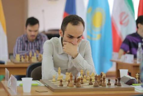 Самвел Тер-Саакян на пол-очка отстает от лидера чемпионата Европы