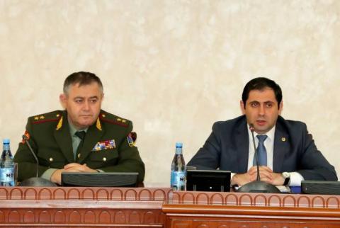 Զինված ուժերի ղեկավար կազմի օպերատիվ հավաքի շրջանակներում դասախոսությամբ է հանդես եկել Սուրեն Պապիկյանը 