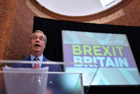 Экс-лидер британской Партии независимости Фарадж создал "Партию Brexit"