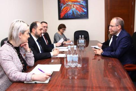 Արայիկ Հարությունյանն ու ՀՀ-ում Շվեյցարիայի դեսպանը քննարկել են կրթության ոլորտում համագործակցության հեռանկարները  
