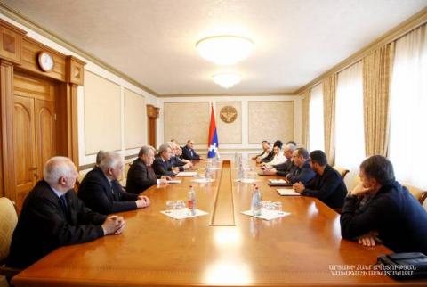 Le président de l’Artsakh a reçu la délégation du comité mondial des Jeux pan-arméniens 