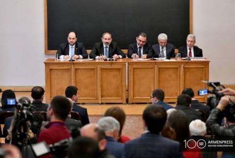 Армения должна стать страной рабочей силы высокой и технологической квалификации:  Встреча Пашиняна в ЕГУ
