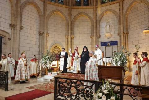 В Париже отслужена литургия в память жертв Геноцида армян