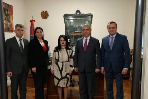 Artsakh FM visits to embassy of Armenia in Argentina