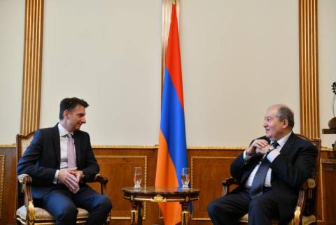 Le président Armen Sarkissian a reçu les cofondateurs de la Fondation Rapatriement en Arménie
