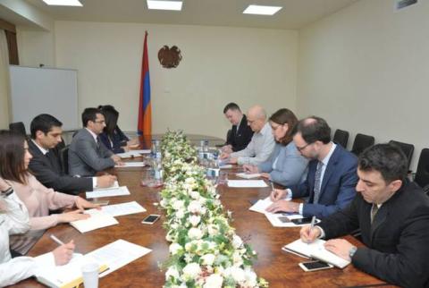 Armenian minister holds meeting with US Deputy Assistant Secretary of State