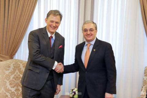 Armenia briefs USA on NK approaches, stance 