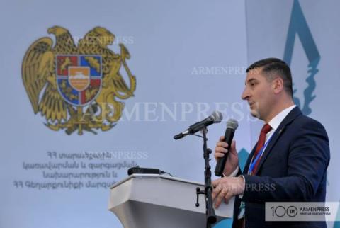 Գնել Սանոսյանը  «Իմ քայլը» հանուն Գեղարքունիքի մարզի» գործարար համաժողովի մասնակիցների հետ աշխատելու պատրաստակամություն հայտնեց