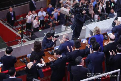 Nikol Pashinyan et son épouse étaient présents au concert de gala de la Conférence sur le dialogue des civilisations asiatiques