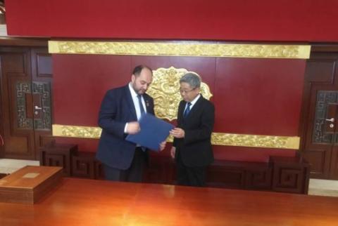 ՀՀ և ՉԺՀ կրթության նախարարները քննարկել են երկու երկրների տեխնոլոգիական և բժշկական համալսարանների համագործակցության հարցը