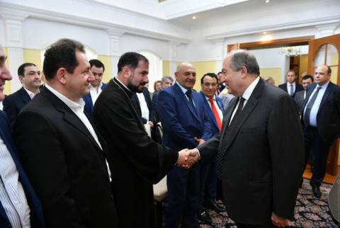 “Notre force est dans notre union”, annonce le président Armen Sarkissian à la rencontre avec la communauté arménienne du Kazakhstan