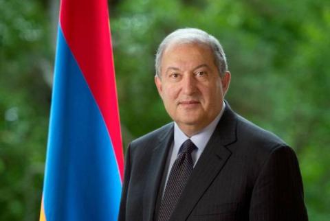 President Armen Sarkissian congratulates graduates on Last Bell