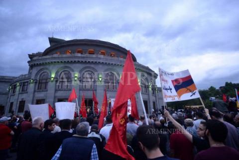 Ален Симонян считает митинг АРФД естественным политическим процессом