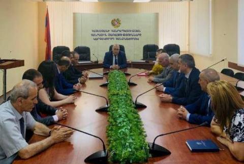 Գարեգին Բաղրամյանը ՀԾԿՀ աշխատակազմին ներկայացրել է հանձնաժողովի նորանշանակ անդամներին 