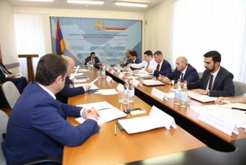 Սուրեն Պապիկյանը մարզպետների հետ քննարկել է մարզային և համայնքային նշանակության հարցերի լայն շրջանակ