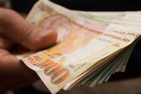 Կառավարությունում քննարկվում է քաղծառայողների աշխատավարձերի բարձրացման հարցը