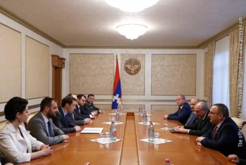 Հայկ Մարությանը կարևորել է Ստեփանակերտի և Երևանի միջև կրթական ու մարզամշակութային կապերի խորացումը